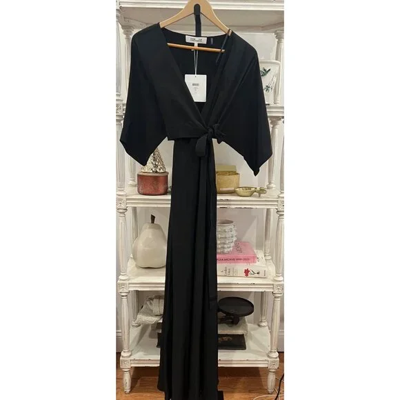 Diane Von Furstenberg DVF Eloise Maxi Wrap Dress in Black Size Small is  available for purchase on au PAY Market - Imported Goods Online Store  Co.Ltd. | au PAY Market - Online